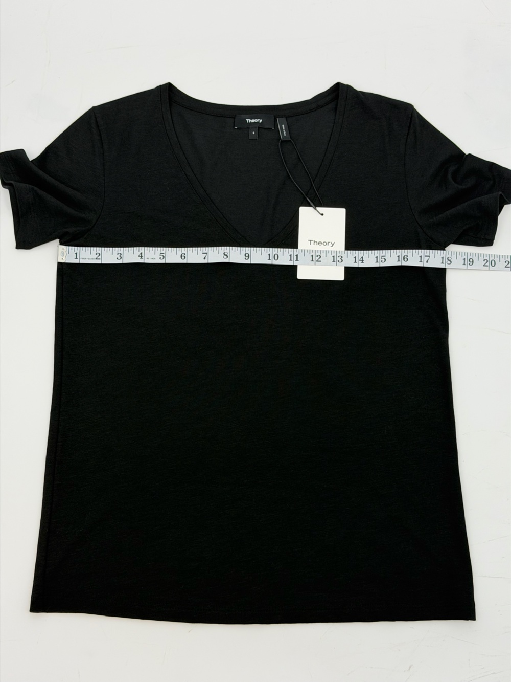 Theory Dayne B Atmos Light Modal Blend V-Neck Tee Black Size Small NWT - Picture 3 of 10